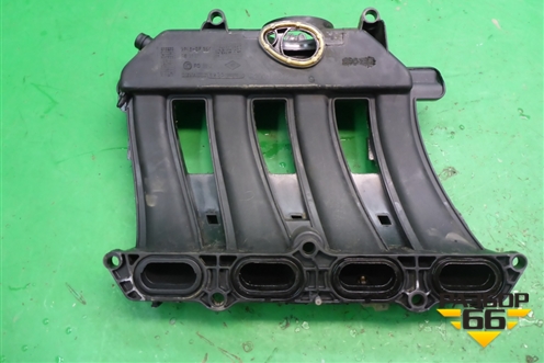 Коллектор впускной (верхняя часть 1.6л K4M) (8200198956) для Nissan Almera G15 с 2012г
