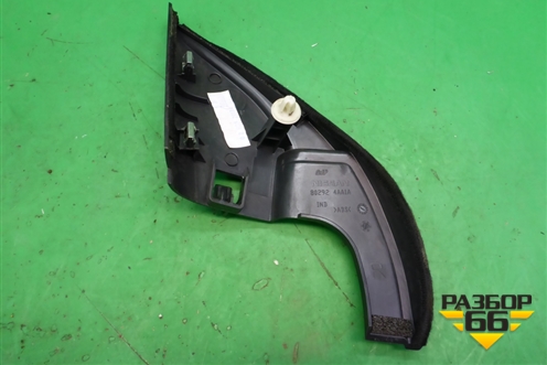 Накладка двери передней правой уголок (802924AA1A) для Nissan Almera G15 с 2012г