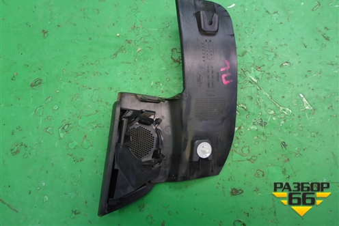 Накладка двери передней левой уголок (BM5118C863A) для Ford Focus 3 с 2011г