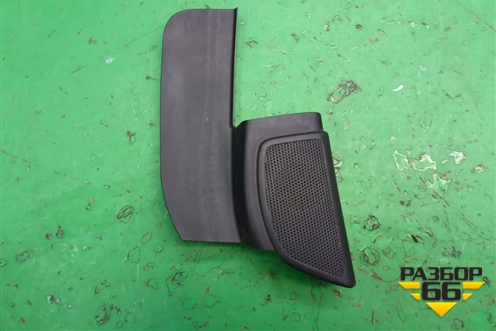 Накладка двери передней левой уголок (BM5118C863A) для Ford Focus 3 с 2011г