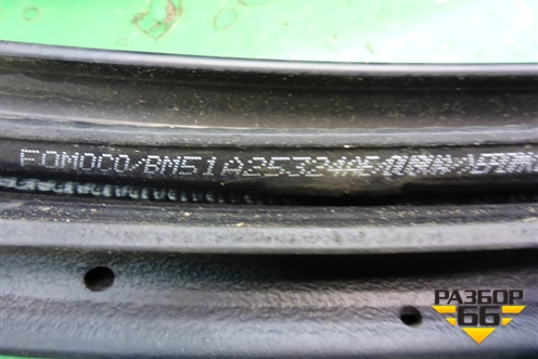Уплотнитель двери задней правой (BM51A25324AE) для Ford Focus 3 с 2011г
