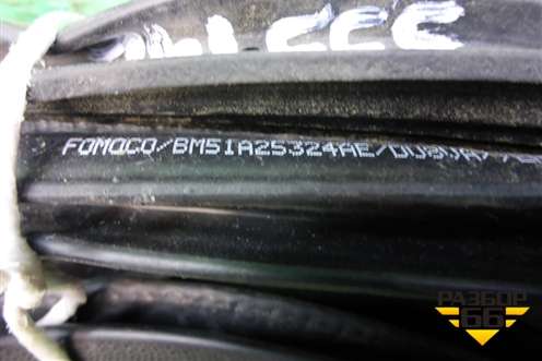 Уплотнитель двери задней левой (BM51A25324AE) для Ford Focus 3 с 2011г