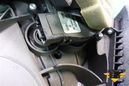 Корпус отопителя (AV6N19B555AJ) для Ford Focus 3 с 2011г