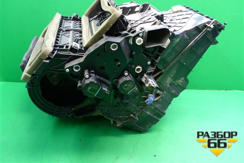 Корпус отопителя (AV6N19B555AJ) для Ford Focus 3 с 2011г