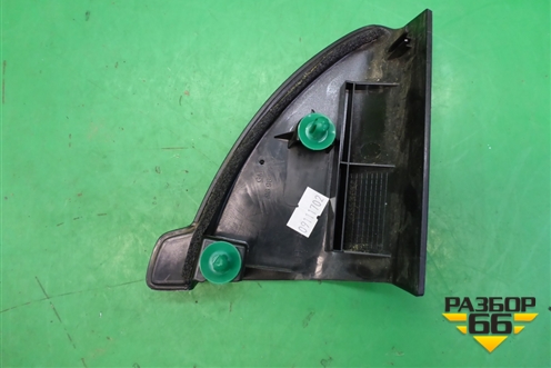 Накладка двери передней левой уголок (96984323) для Chevrolet Cruze c 2009-2015г