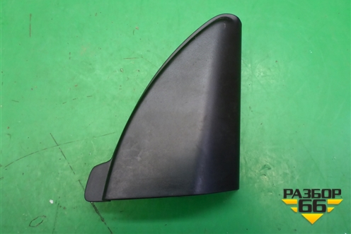 Накладка двери передней правой уголок (96984324) для Chevrolet Cruze c 2009-2015г