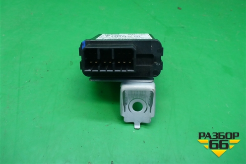 Блок электронный (MR587326) для Mitsubishi Pajero Sport с 1996-2008г