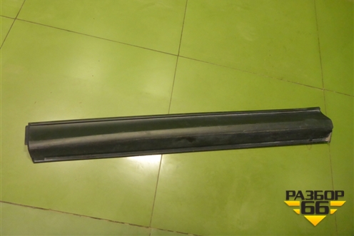 Накладка двери передней левой (KB7W51RB1) для Mazda CX 5 с 2017г