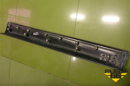Накладка двери передней левой (KB7W51RB1) для Mazda CX 5 с 2017г