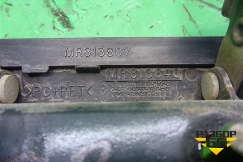 Ручка наружная двери задней правой (MR313840) для Mitsubishi Pajero Sport с 1996-2008г