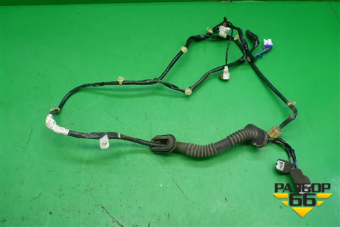 Проводка двери задней правой (MN179073) для Mitsubishi Pajero Sport с 1996-2008г