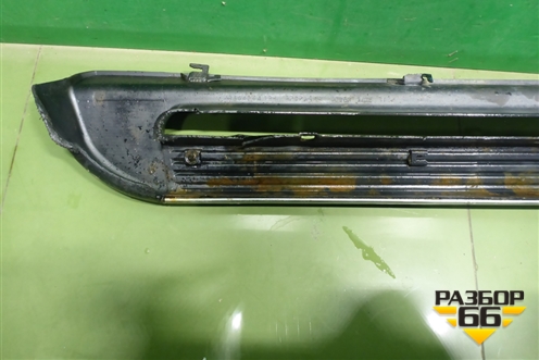 Подножка правая (без кронштейна) (MR354964) для Mitsubishi Pajero Sport с 1996-2008г