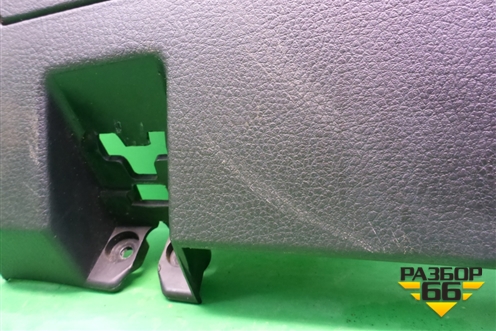 Накладка на торпедо (под рулем) (GN5A64281) для Mazda Mazda 6 (GG) с 2002-2007г