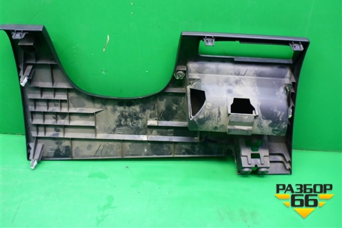 Накладка на торпедо (под рулем) (GN5A64281) для Mazda Mazda 6 (GG) с 2002-2007г
