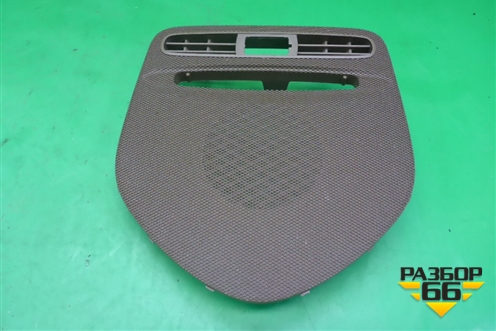 Решетка динамика (на торпедо) (A1646801818) для Mercedes Benz ML-Klass W164 c 2005-2011г