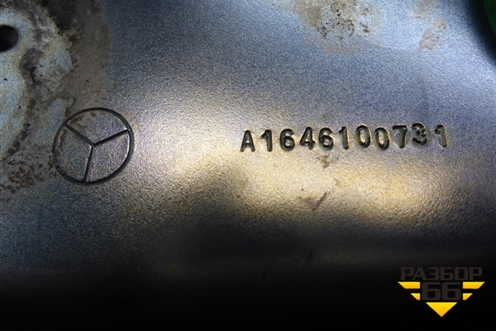 Кронштейн сиденья заднего левого (A1646100731) для Mercedes Benz ML-Klass W164 c 2005-2011г