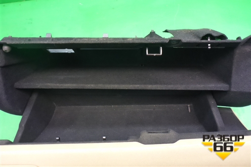 Бардачок (A1646890608) для Mercedes Benz ML-Klass W164 c 2005-2011г