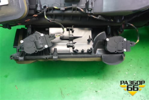 Корпус отопителя (A2518301360) для Mercedes Benz ML-Klass W164 c 2005-2011г