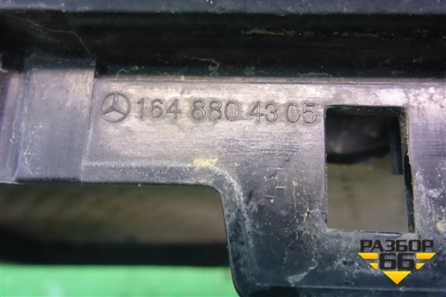 Решетка в капот (левая) (1648804305) для Mercedes Benz ML-Klass W164 c 2005-2011г