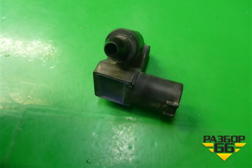 Форсунка омывателя лобового стекла (правая) (A1648600147) для Mercedes Benz ML-Klass W164 c 2005-2011г