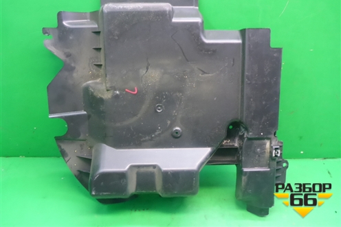 Накладка внутренняя (левая на пол) (A1646802118) для Mercedes Benz ML-Klass W164 c 2005-2011г