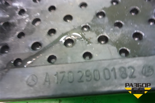 Накладка педали тормоза (A1702900182) для Mercedes Benz ML-Klass W164 c 2005-2011г