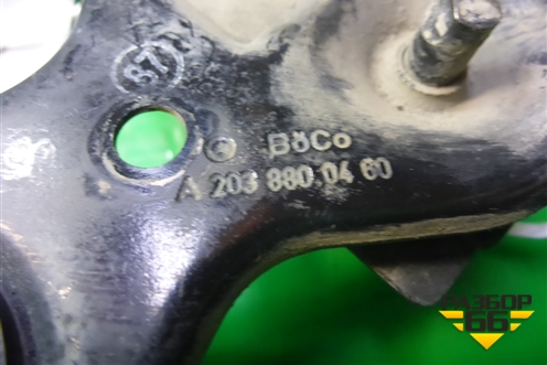 Крюк замка капота (A2038800460) для Mercedes Benz ML-Klass W164 c 2005-2011г