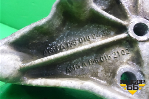 Крышка двигателя передняя (6.2л М156) (A1560102433) для Mercedes Benz ML-Klass W164 c 2005-2011г