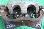 Суппорт передний правый для Subaru Legacy Outback (B14) с 2009-2014г
