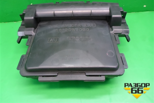 Ящик передней консоли (66120AJ030) для Subaru Legacy Outback (B14) с 2009-2014г