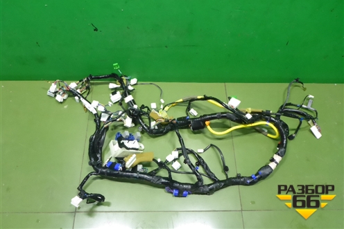 Проводка салонная под торпедо (правый руль) (81300AJ070) для Subaru Legacy Outback (B14) с 2009-2014г