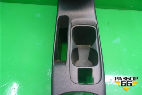 Подлокотник (MR512526) для Mitsubishi Lancer-9  с 2003-2008г