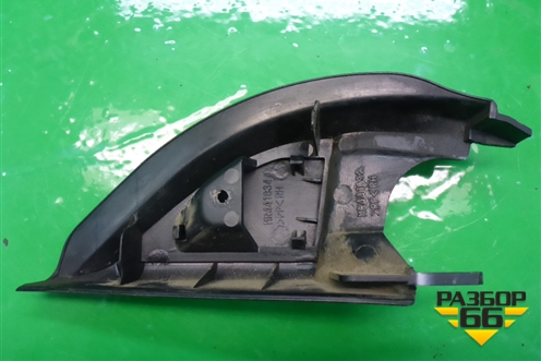 Накладка двери передней правой уголок (MR441632) для Mitsubishi Lancer-9  с 2003-2008г