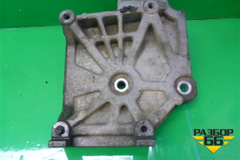 Кронштейн компрессора кондиционера (2.0л 4G63) (MN134179) для Mitsubishi Lancer-9  с 2003-2008г