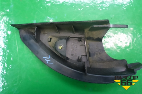 Накладка двери передней левой уголок (MR441633) для Mitsubishi Lancer-9  с 2003-2008г