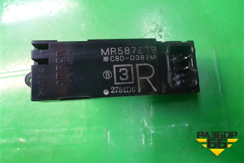 Кнопка стеклоподъёмника (MR587879) для Mitsubishi Lancer-9  с 2003-2008г