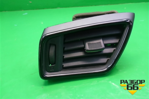 Дефлектор воздушный левый (687614BA0A) для Nissan Qashqai (J11E) с 2013г