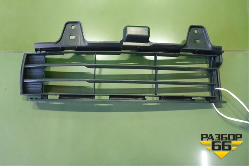 Решетка в передний бампер правая (до 2012г) (5311260040) для Toyota Land Cruiser (200) с 2008г