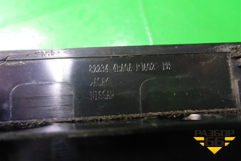 Накладка двери задней правой (уголок) (822344EA0A) для Nissan Qashqai (J11E) с 2013г