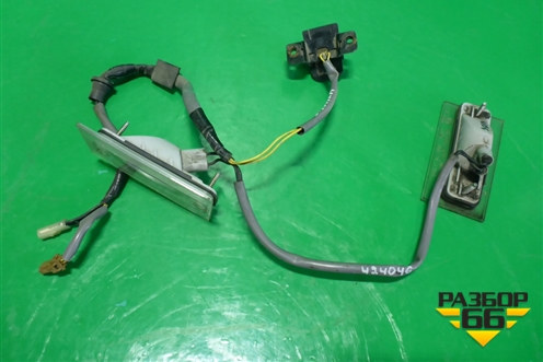 Фонарь подсветки номера (с кнопкой открывания багажника) (84931AJ010) для Subaru Legacy Outback (BP9) с 2003-2009г