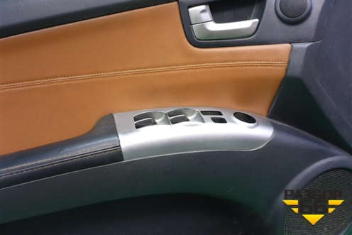 Обшивка двери передней левой под электрику (823011F060V0) для Kia Sportage с 2004-2010г (Спортеидж 2)