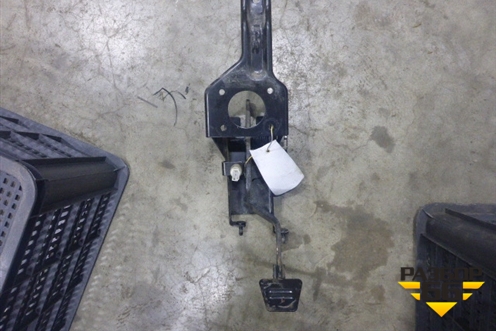 Педаль тормоза (328515H000) для Hyundai HD 35-78 с 2003г
