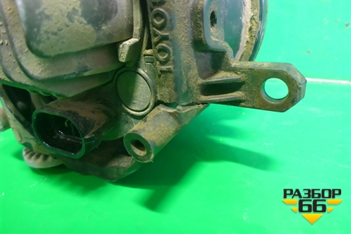 Фара противотуманная правая (после 2015г) (8121048051) для Toyota Land Cruiser (200) с 2008г