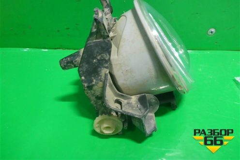 Фара противотуманная правая (8122147010) для Toyota Rav-4 с 2012-2019г