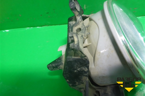 Фара противотуманная правая (8122147010) для Toyota Rav-4 с 2012-2019г
