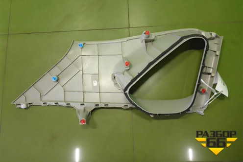Обшивка багажника правая (верхняя) (624700R110) для Toyota Rav-4 с 2018г