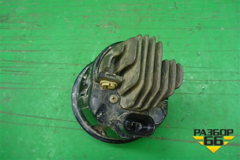 Фара противотуманная правая (после 2015г) (8121048051) для Toyota Land Cruiser (200) с 2008г