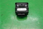 Кнопка (открывания бардачка) (6949309) для BMW X5 E70 с 2007-2013г