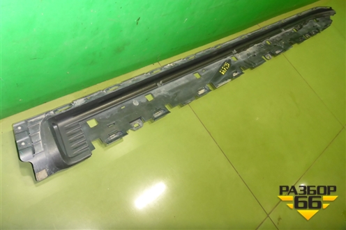 Накладка подножки правой (5170160120) для Toyota Land Cruiser (200) с 2008г