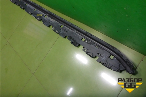 Накладка подножки правой (5170160120) для Toyota Land Cruiser (200) с 2008г